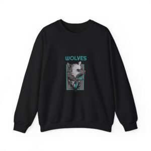 Majestic Wolves Howling in Wild Forest Scene - Sweatshirt
